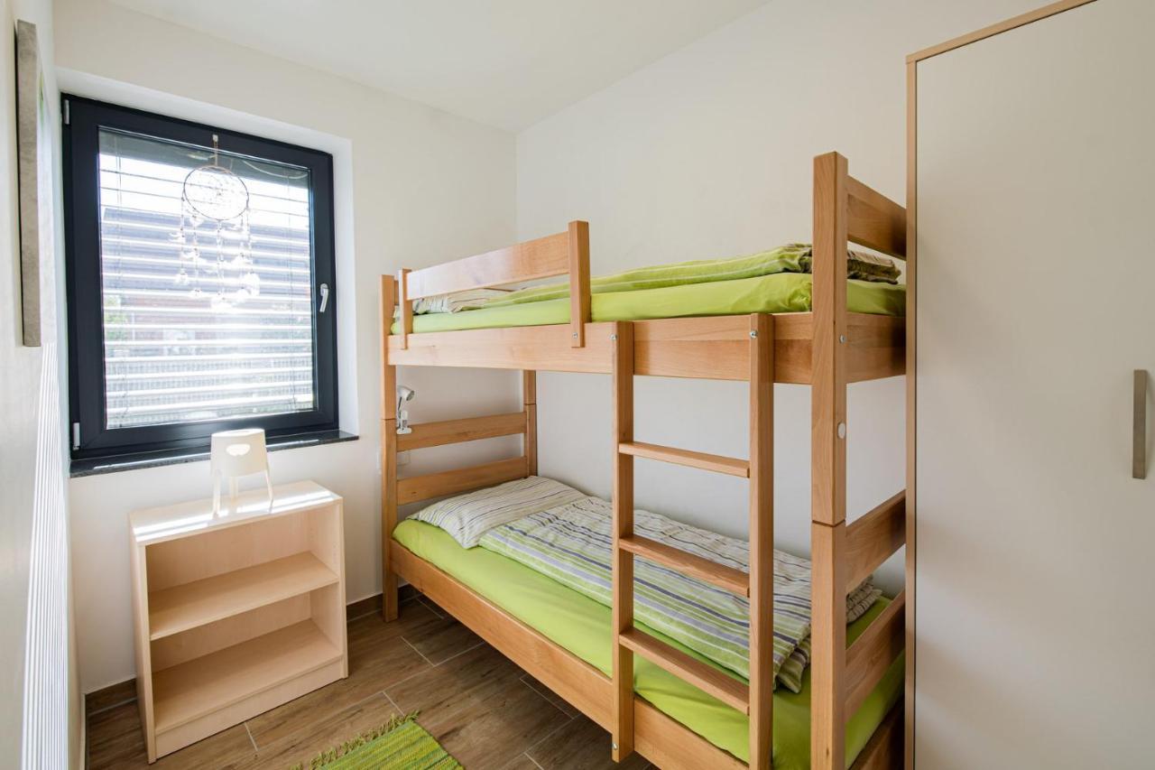 Apartmaji Banonia " Poletni Vetrc " Banovci Extérieur photo