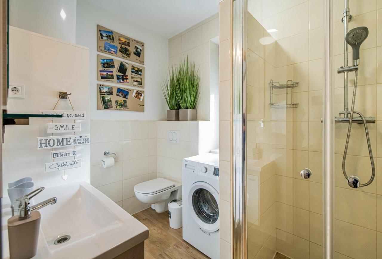 Apartmaji Banonia " Poletni Vetrc " Banovci Extérieur photo